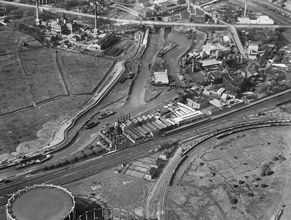  Channelsea Island, The Redline Glico Works, 1932 © Historic England